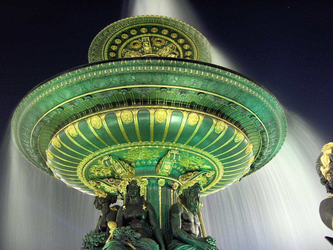 A fountain at Place de la Concorde